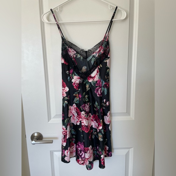 In Bloom by Jonquil Samantha Chemise - Picture 3 of 8